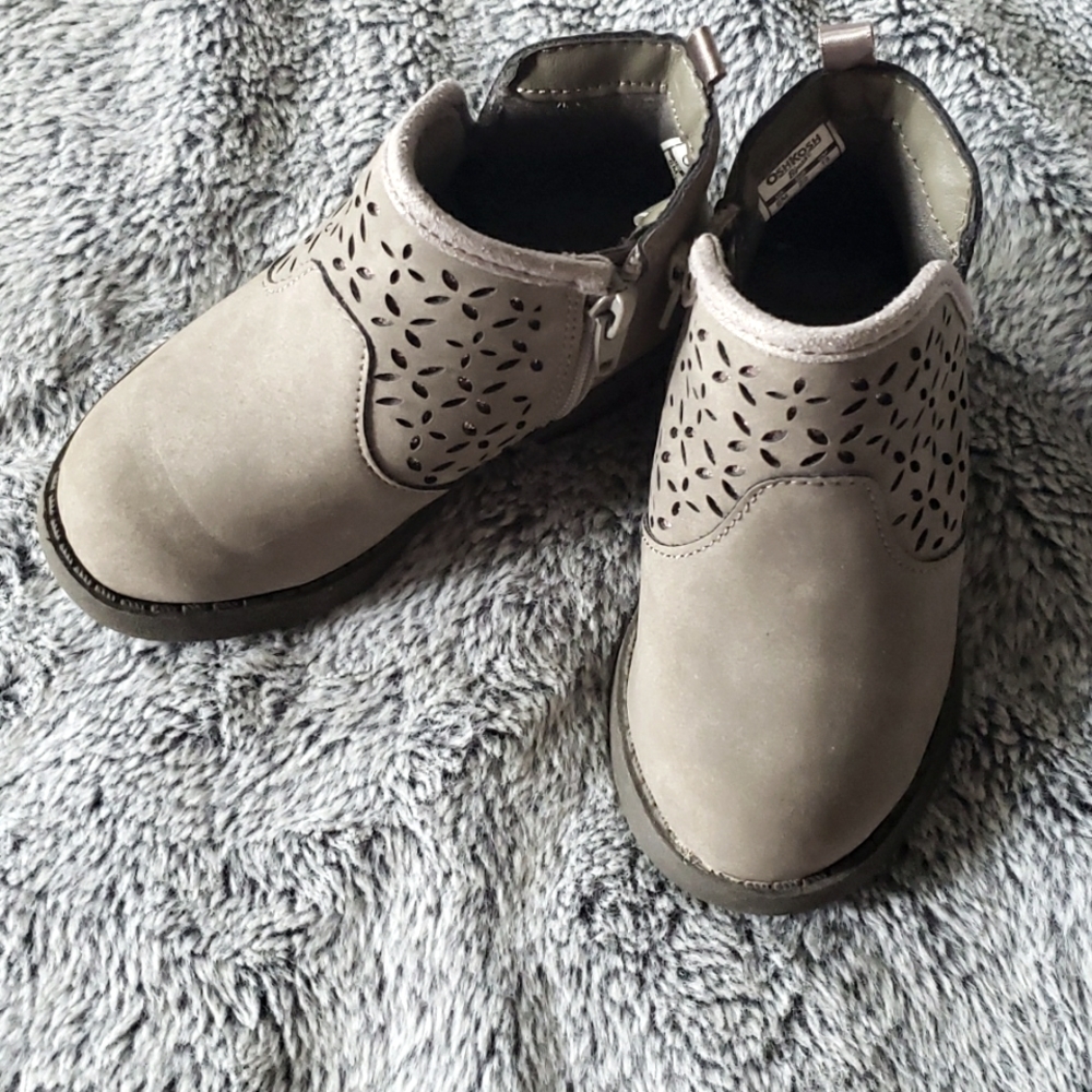 Oshkosh estell ankle boot